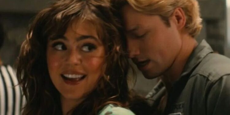 10 músicas antigas que renasceram em séries e filmes atuais