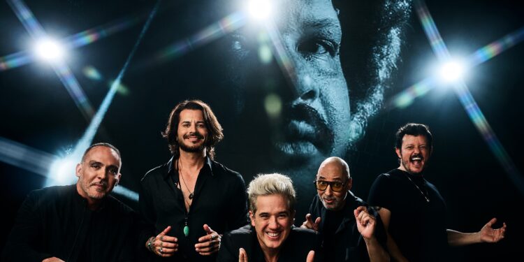 Jota Quest canta Tim Maia em inglês, em feat com Mãeana, no álbum em que o grupo grava músicas do compositor