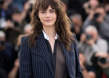 Cara Delevingne diz ter sido forçada a esconder sexualidade para ser atriz