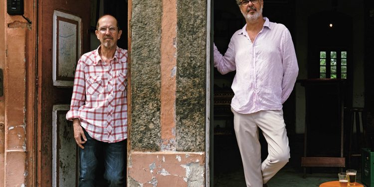Rodrigo Lessa e Edu Neves partem do choro em direção ao jazz na rota latina do álbum autoral 'Tempo de samba'